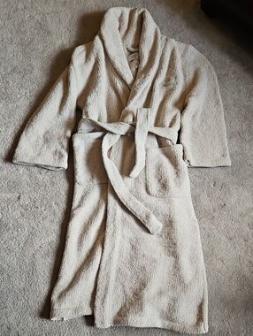Chadsworth and Haig Tresaro Collection Plush Spa Robe in Beige